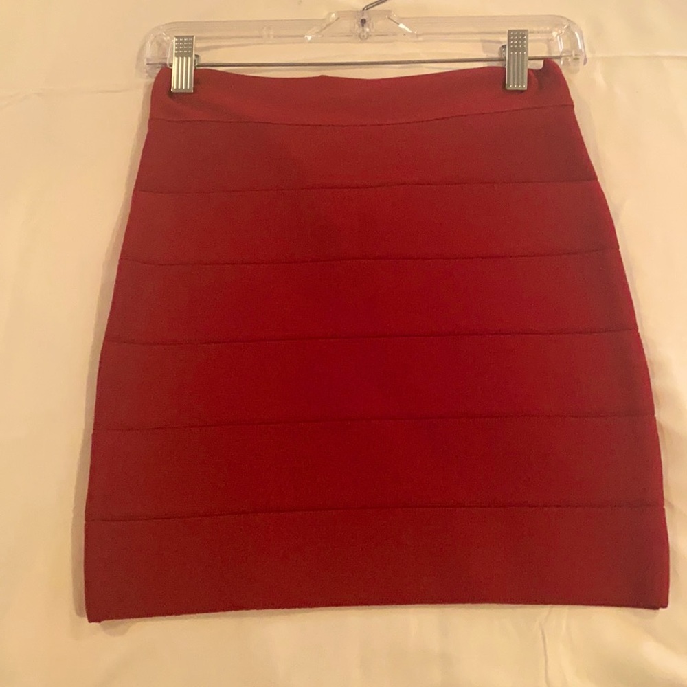 Bebe Skirt. Size Small.